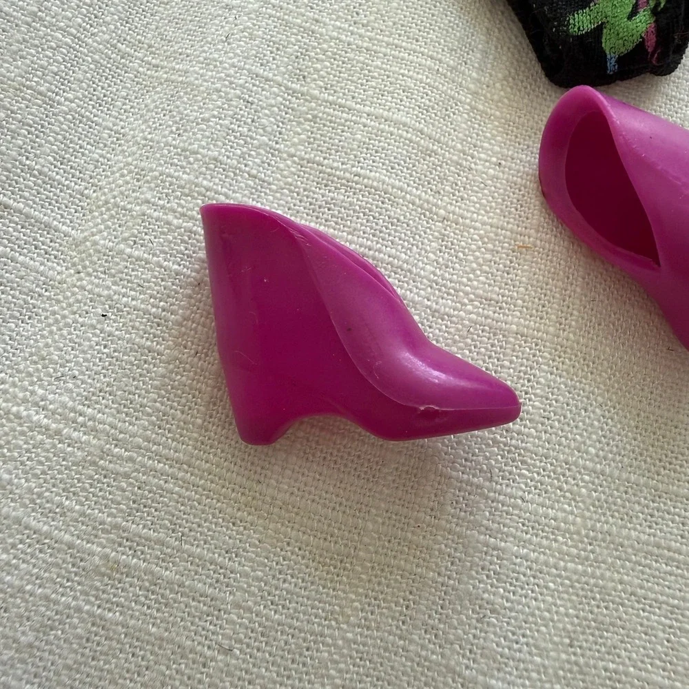 Vintage 1986 Jem and the Holograms SYNERGY Doll Replacement Clothes AND SHOES